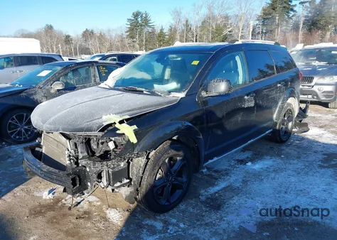 2020 Dodge Journey Crossroad z USA, uszkodzony, nr VIN 3C4PDCGB1LT248485